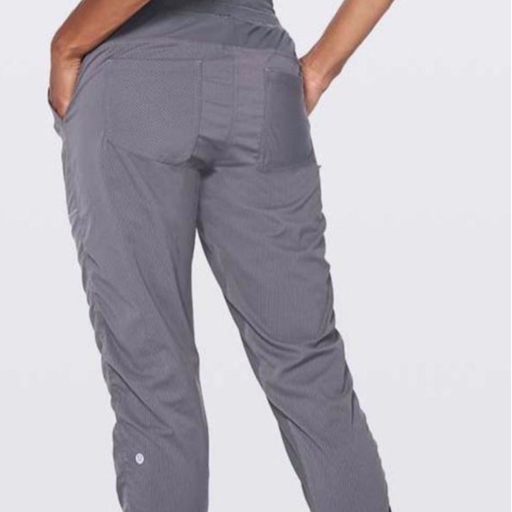 Lululemon Dance Studio Jogger Purple /grayish Size 0‎